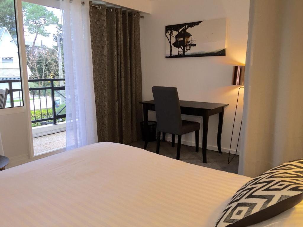 Hotel La Mascotte La Baule-Escoublac Екстер'єр фото